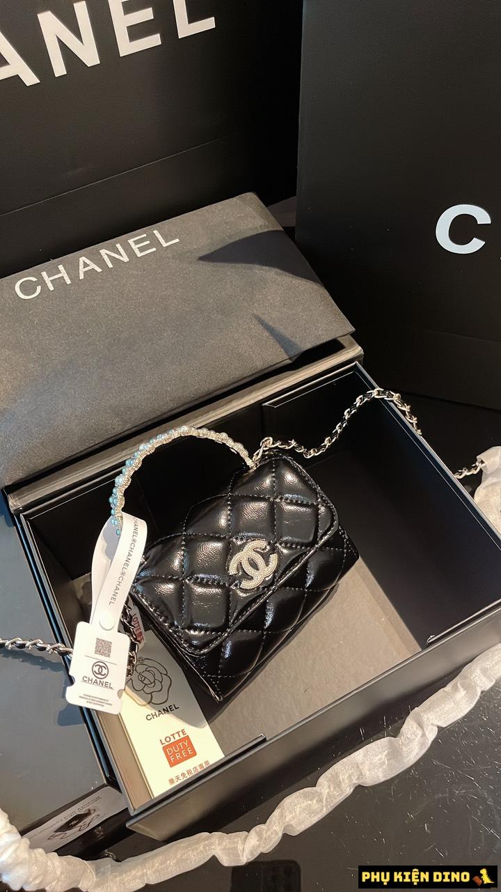 Túi Chanel Tay Cầm Dính Ngọc Mini Màu Đen Túi Chanel Tay Cầm Dính Ngọc Mini Màu Đen